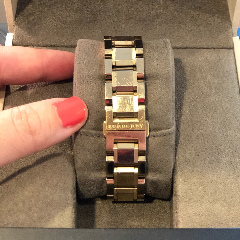 Burberry Watch - Picture 5 of 10